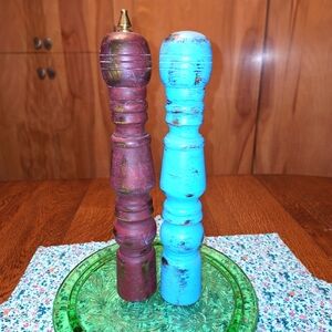 Gail & Craft Anitque,1960's Rustic Wooden Pepper Mill ,Salt HasTags